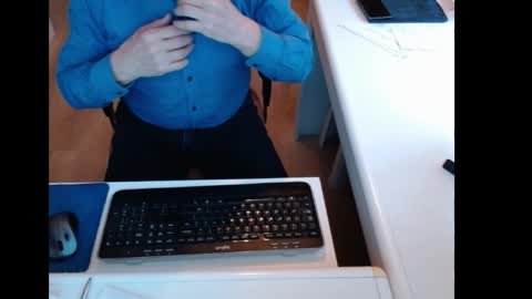 dutchpornking2 online show from April 19, 6:25 am