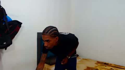 Elburrito online show from May 6, 4:24 pm