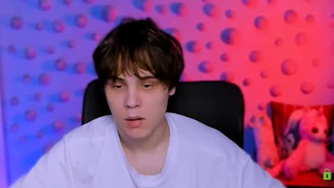 dylan_bold online show from December 3, 9:54 am