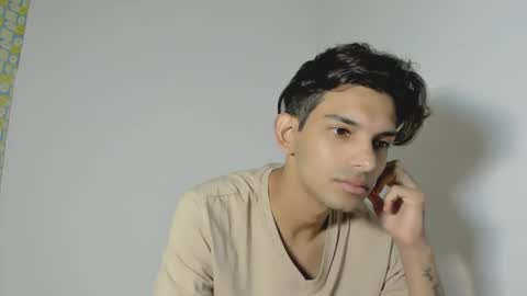 Snapshot of dylan_hoot chatting on September 22, 11:20 pm Dylan online show from September 22, 11:20 pm