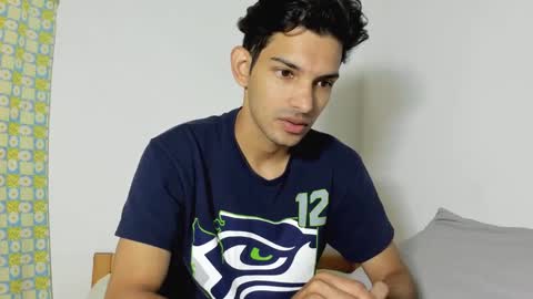 Snapshot of dylan_hoot chatting on September 11, 5:36 pm Dylan online show from September 11, 5:36 pm