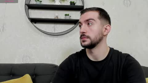 Dylan online show from April 2, 10:38 pm