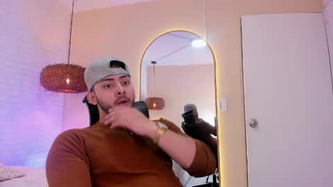 dylan_vega01 online show from April 1, 4:04 pm