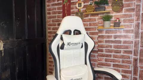 Dylangusss online show from February 17, 6:12 am