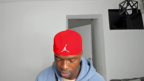 Dylan Taylor online show from April 15, 12:30 pm