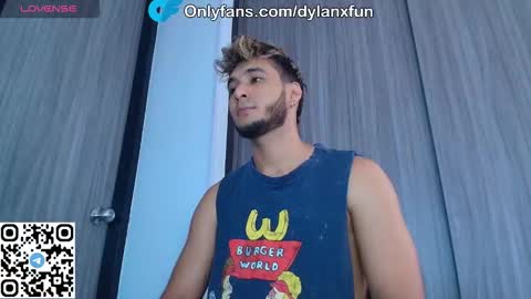 dylanxfun online show from November 4, 7:59 pm
