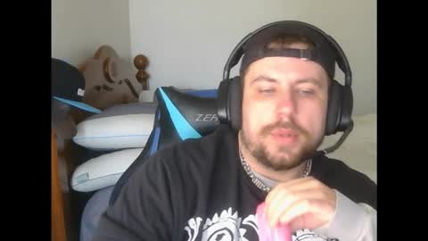 dylboi47 online show from October 18, 5:39 pm