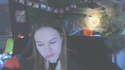 Snapshot of dyna_bae chatting on October 20, 2:05 am Dyna online show from October 20, 2:05 am