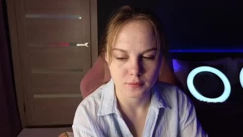Snapshot of dyna_bae chatting on October 7, 1:45 am Dyna online show from October 7, 1:45 am