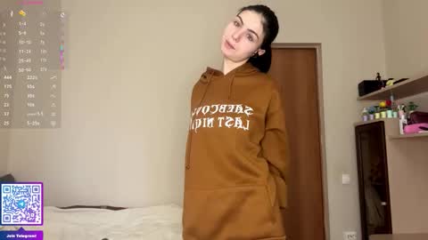 Emma online show from March 22, 5:22 am