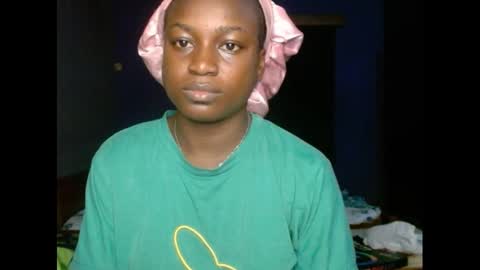 eatuupx online show from February 8, 7:05 pm