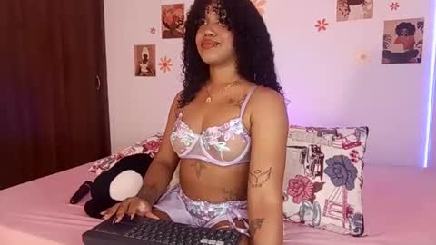 ebony_af online show from June 24, 4:08 am