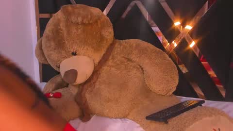 Luci  online show from February 26, 5:03 am