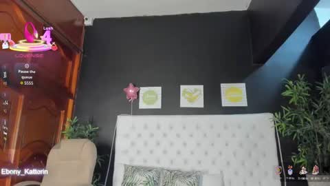 ebony_katterin online show from May 2, 11:16 am