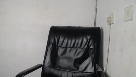 Lilly online show from April 7, 7:27 pm