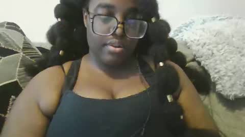 Snapshot of ebonybigtitqueen1 chatting on October 16, 1:22 pm ebonybigtitqueen1 online show from October 16, 1:22 pm