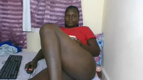 Snapshot of ebonyblack28 chatting on October 12, 1:42 am MELVINE online show from October 12, 1:42 am