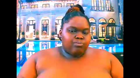 ebonyhotbuns4u2luv online show from April 2, 1:51 pm