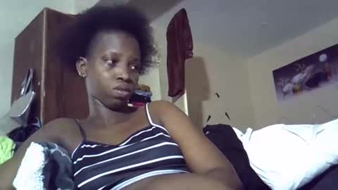 ebonykiki online show from April 14, 4:16 am