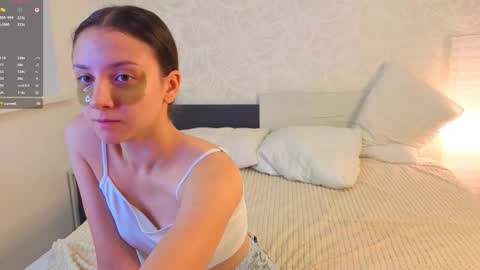 Milly online show from September 17, 3:10 am