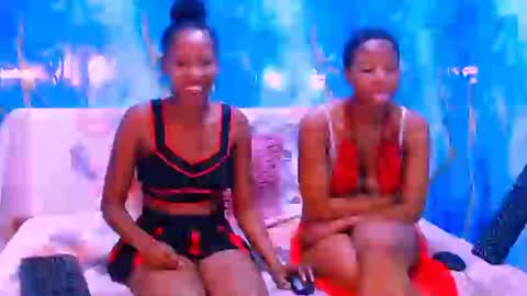 Snapshot of ebonypretty4u chatting on October 3, 8:00 am ebonypretty4u online show from October 3, 8:00 am