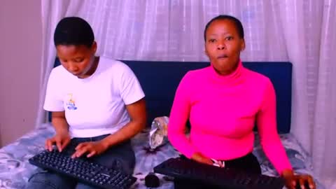 Snapshot of ebonypretty4u chatting on September 14, 4:52 pm ebonypretty4u online show from September 14, 4:52 pm