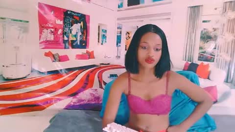 Candy online show from February 14, 9:32 pm