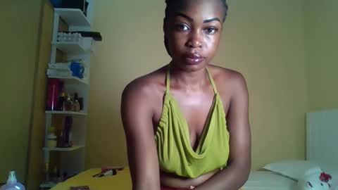 ebonytanqueen online show from April 16, 12:55 am