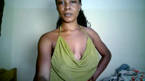ebonytanqueen online show from June 13, 3:17 am