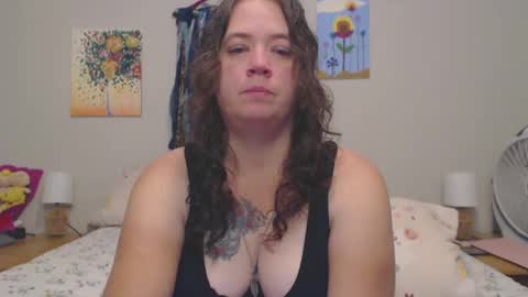Snapshot of echosol17 chatting on September 9, 10:10 pm Weird Echo online show from September 9, 10:10 pm