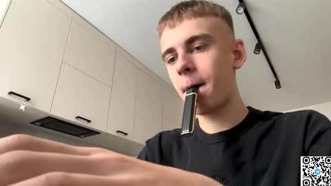 echowraith online show from September 14, 6:04 am