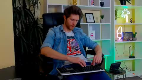 eddie_baker online show from May 22, 10:27 pm