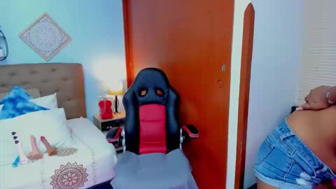 ede online show from February 3, 6:51 am