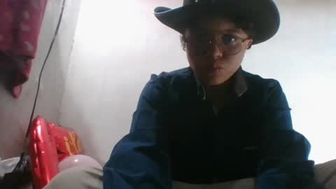 Snapshot of eden_jupiters chatting on December 24, 7:39 am eden_jupiters online show from December 24, 7:39 am