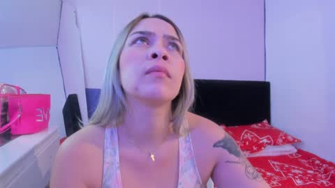 Snapshot of eden_paradise_ chatting on December 8, 2:09 pm BYANCA online show from December 8, 2:09 pm