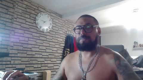 edgarram83 online show from September 25, 1:45 am