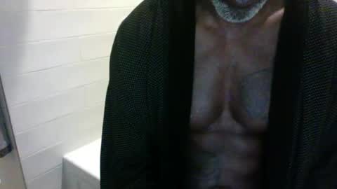Dad online show from May 13, 10:36 am