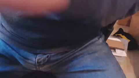 edick000 online show from December 4, 8:19 pm