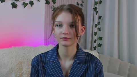 Lisa  online show from January 21, 11:34 pm