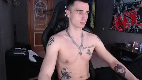 Eduar online show from April 18, 12:40 pm