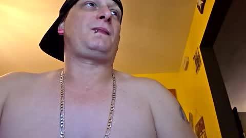 edwardaims_2please online show from October 22, 2:15 am