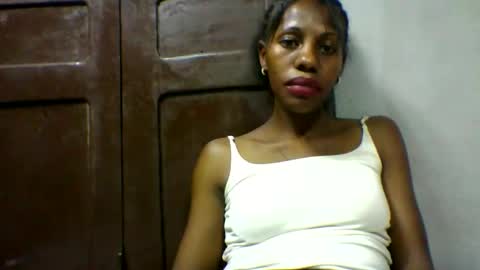 edwige770943 online show from May 14, 5:00 pm
