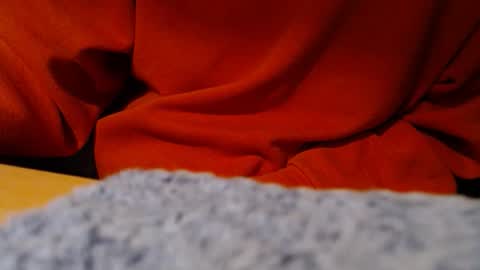 eeyoreeeyore online show from November 12, 12:46 am