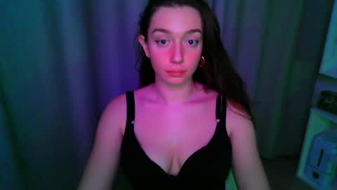 effie_balconii online show from December 1, 1:53 pm