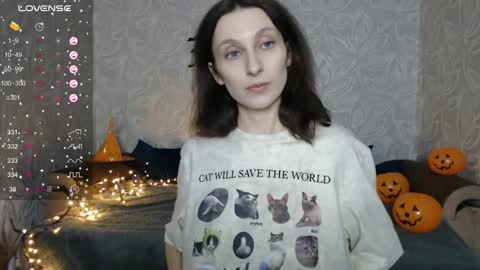 Snapshot of effy_gray chatting on October 28, 7:31 am Anna online show from October 28, 7:31 am