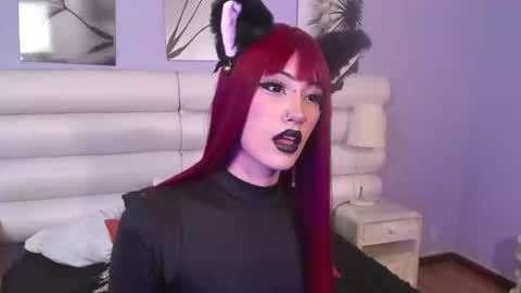    online show from March 3, 3:32 pm