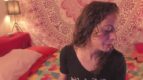 effy online show from February 14, 3:22 am