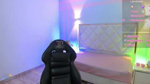 eidan_tay online show from April 13, 11:47 am