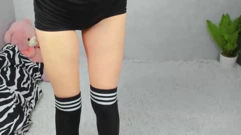 eileenmoores online show from February 2, 7:59 am