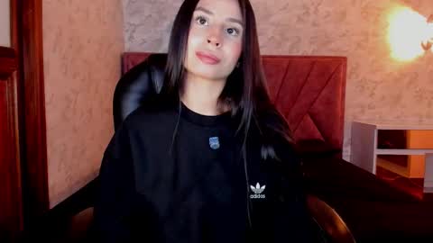 Eimy rose online show from March 9, 11:15 am